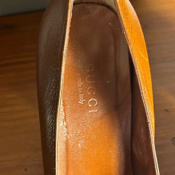 Gorgeous Vintage Gucci Pumps - Picture 2 of 4